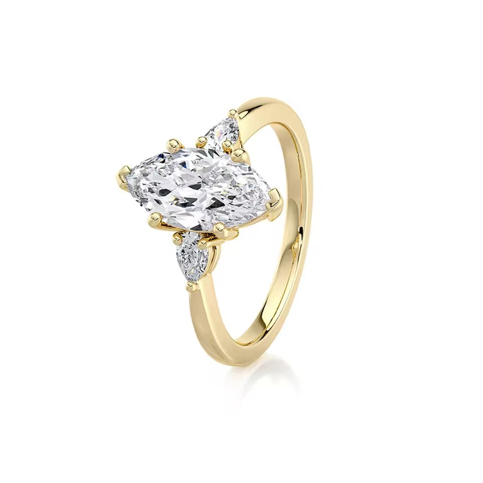 ADELA - ANELLO IN ORO CON DIAMANTI